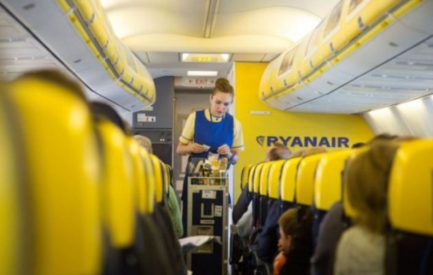 Η πτήση… του τρόμου! 33 επιβάτες της Ryanair στο νοσοκομείο! Αναγκαστική προσγείωση – Τι τους συνέβη!
