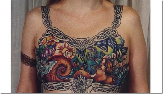 Tatoo Unik Di Dada Wanita (8)
