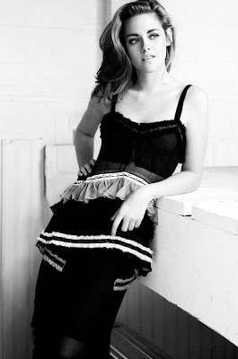 Kristen Stewart Covers Vogue February 2011