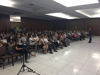 Auditório lotado, público do "I Congresso Mato-grossense de Ufologia e Parapsicologia"
