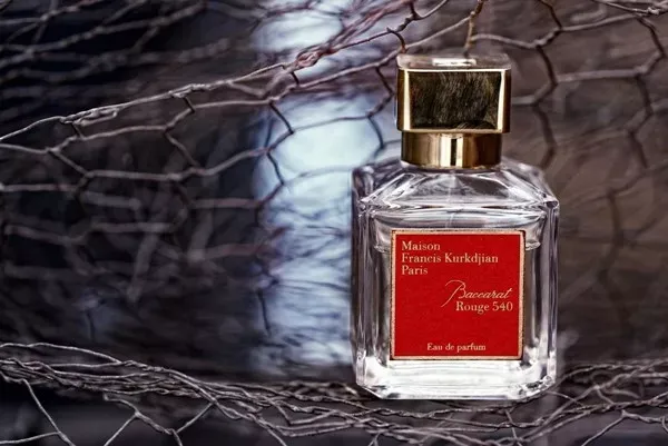 عطر بكرات روج 540