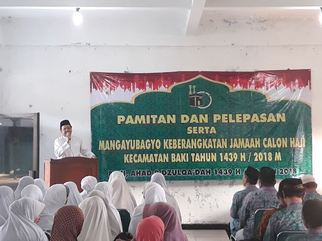 BABINSA HADIRI PELEPASAN 65 CALON JEMAAH HAJI KECAMATAN BAKI 