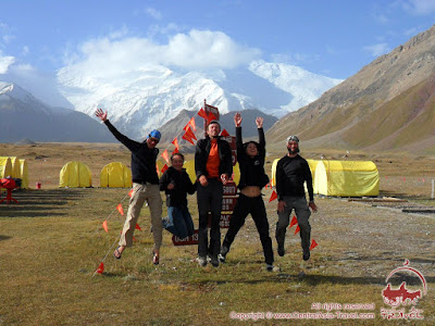 Базовый Лагерь (3600 м) компании «Central Asia Travel». Пик Ленина, Памир, Кыргызстан
