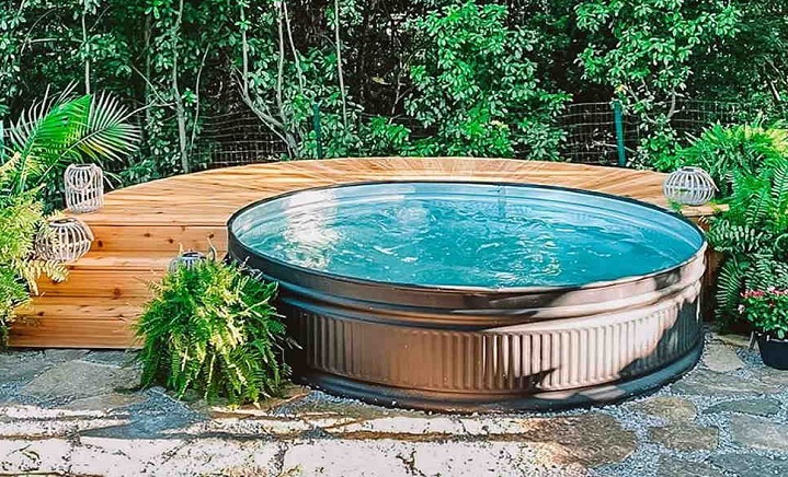 Circular Container Pool, bgsraw magazine