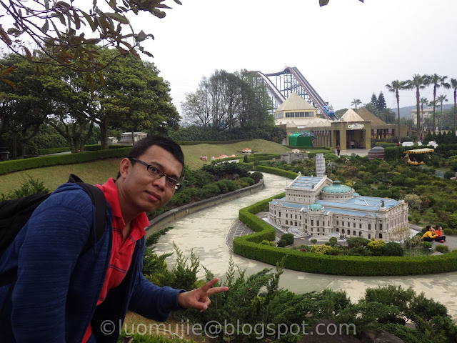 Window on China theme park