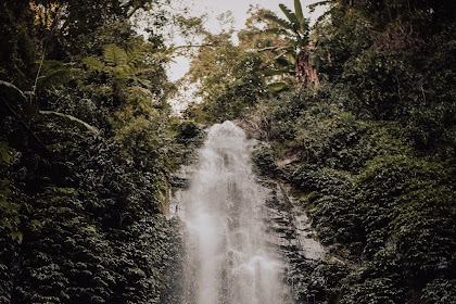 Menyusuri Panjangnya Trek Curug Lawe Ungaran