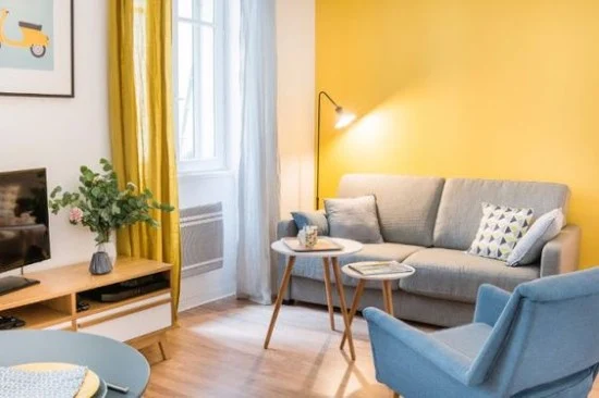  interior rumah modern minimalis bergaya retro dengan aksen kuning 27 desain inspiratif  interior rumah modern minimalis bergaya retro dengan aksen kuning