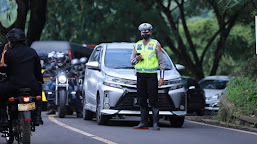 KABID HUMAS POLDA JABAR : URAI KEMACETAN, POLRI  LAKUKAN REKAYASA JALUR GUNA PERMUDAH SEGALA AKTIFITAS PASCA GEMPA CIANJUR