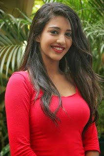 Thaksha Cute Tamil Teen Girl Actress Newbie to Tamil Film 