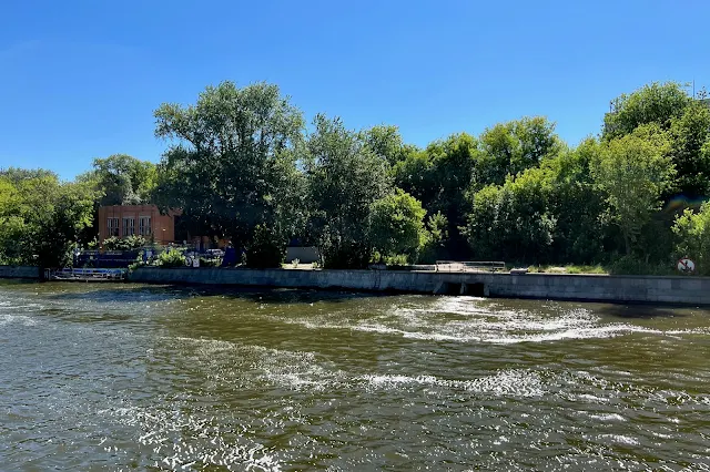 Москва-река, Симоновская набережная, насосная станция