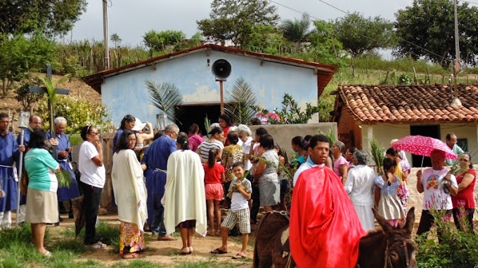 Procissão de Ramos na cidade de Mairi