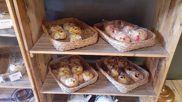 Kampoeng Roti Probolinggo, Roti dengan Berbagai Varian Rasa ada di Sini