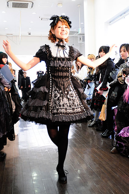 gothic lolita dresses