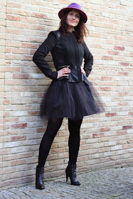tiulowa spodnica, balerina skirt, jak nosic, spodnica z tiulu, kapelusz, streetstyle