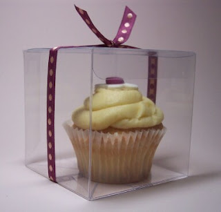 the picture of clear cupcake boxes