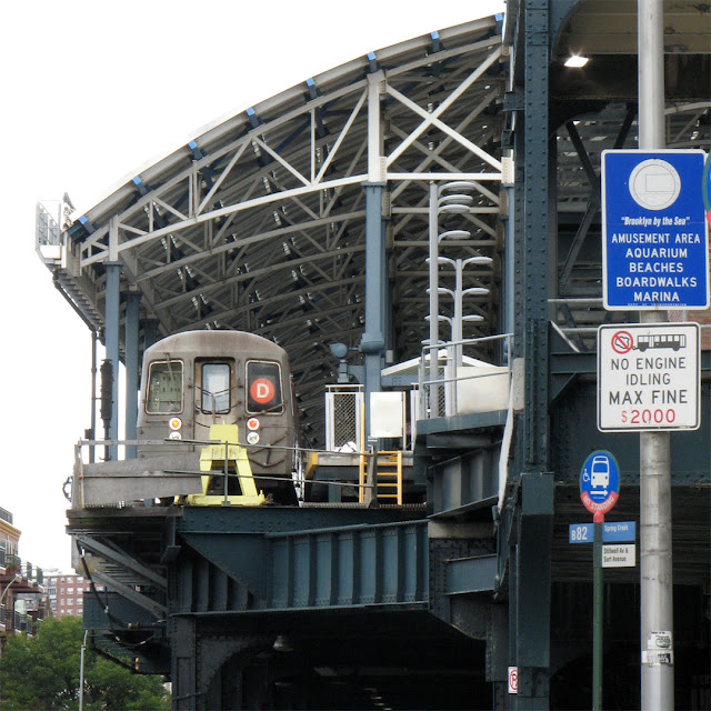 D Sixth Avenue Express, Stillwell Avenue station, Coney Island, Brooklyn, New York