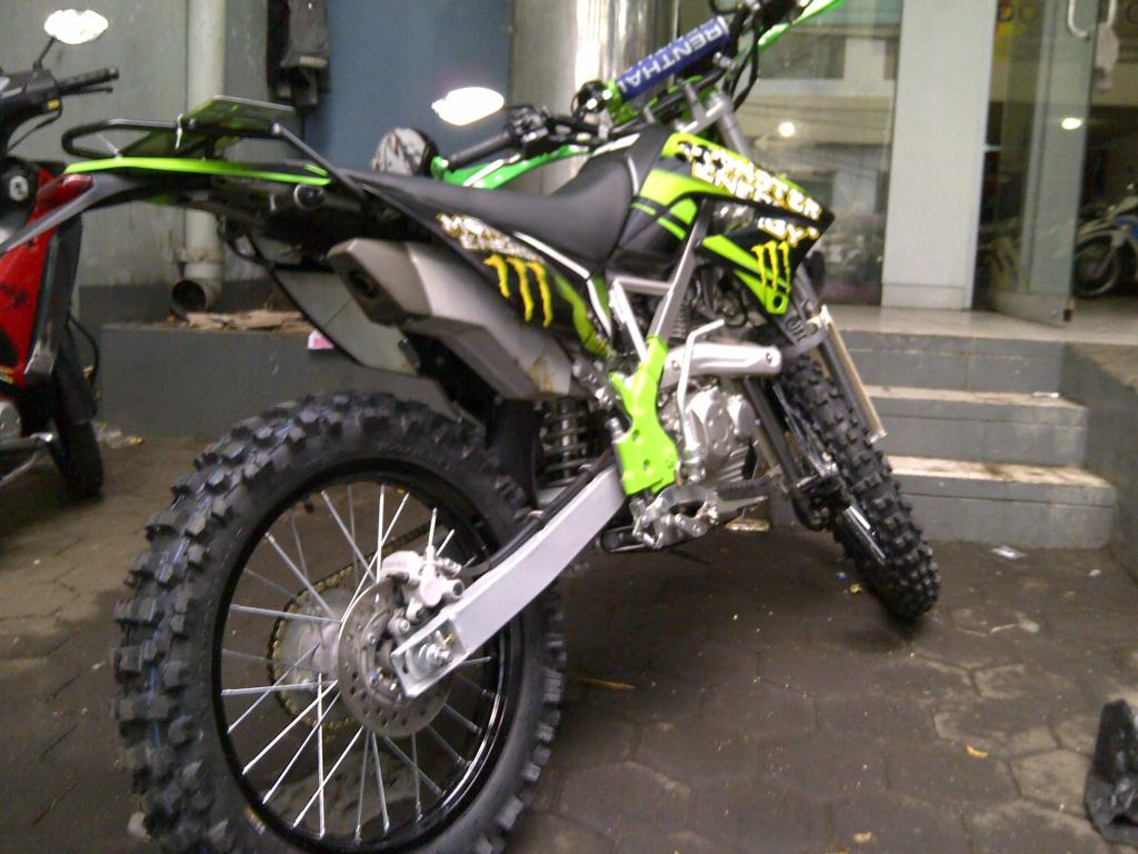 Download Kumpulan Modifikasi Motor Trail Klx Terlengkap Velgy Motor