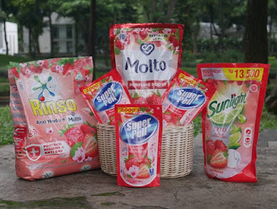 Molto Korean Strawberry, Rekomendasi Pelembut Pakaian sekaligus Pewangi Pakaian Terbaik