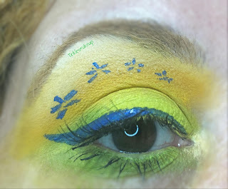 flowery_lime_and_green_makeup