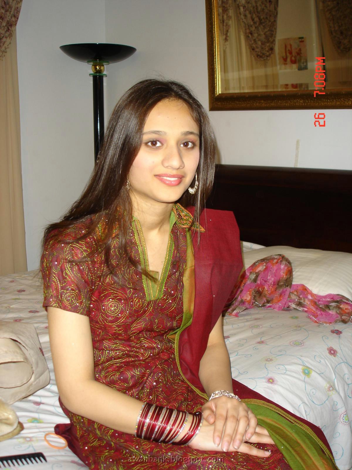 Download this Cute Pakistani Girls... picture