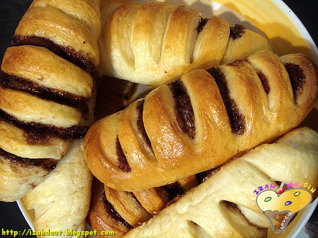 Izah Muffin Lover: Roti Kacang Merah bertukar