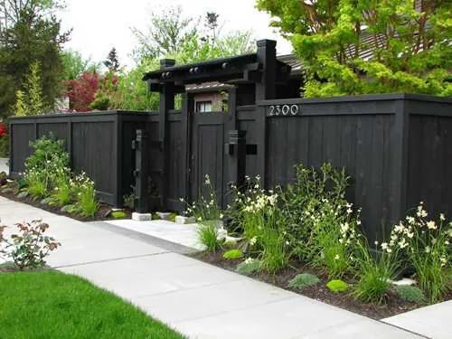Fence Ideas for Small Yard - AyanaHouse