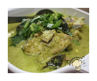 Suealeen's Kitchen: Kari Hijau Ikan Tongkol