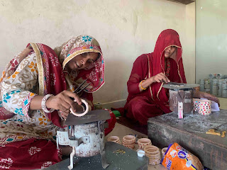 Rajasthan-women-save-handicraft