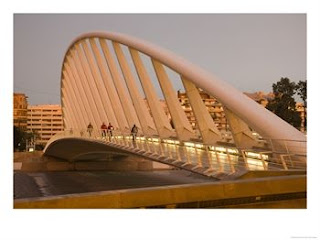 Puente de la Ciudad de las Artes y las Ciencias en Valencia (España) - S. Calatrava