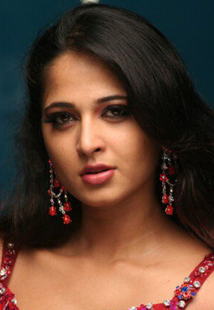 Anushka Shetty Hot Photo