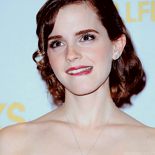 emma watson curly hairs 