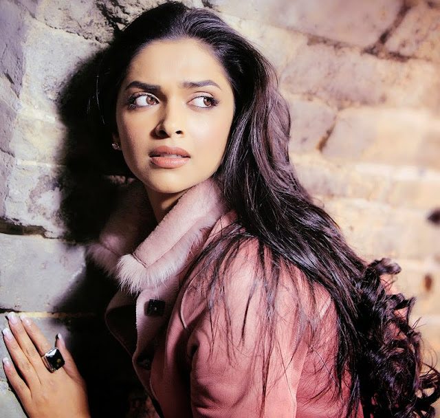 Deepika Padukone Wallpapers Free Download