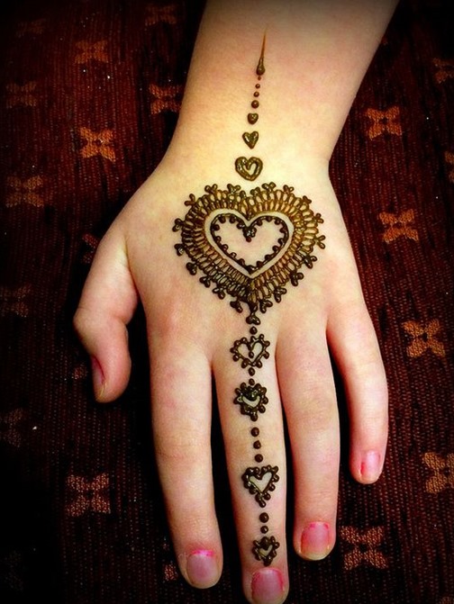 Top 15 Heart Shaped Mehndi Designs Bling Sparkle