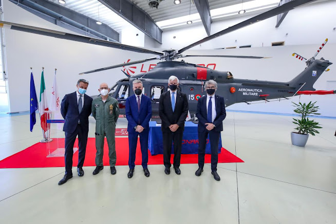 Leonardo consegna elicottero HH-139B all’Aeronautica Militare 