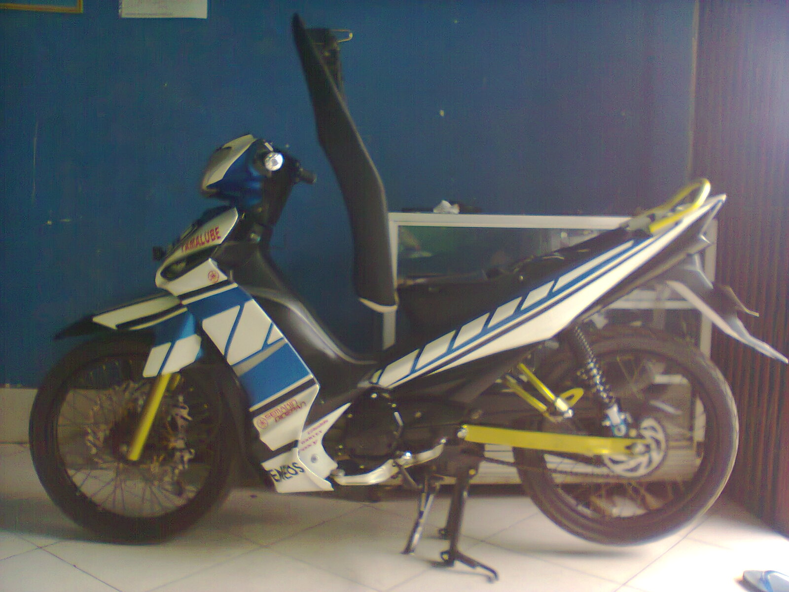 MODIFIKASI VEGA ZR 2010 Modif Di Motor Yang Sama