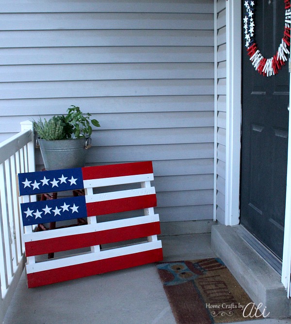 #8 creative post diy painted american flag pallet project 