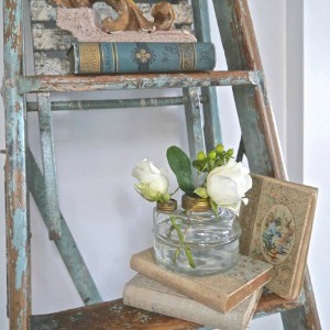 Chateau Chic share spring touches in her home.