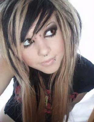 Emo Hairstyle Girls