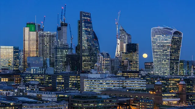 Cover Image Attribute: Supermoon over the City of London viewed from Tate Modern. Source: Colin/ Wikimedia Commons