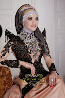 Kebaya Mewah Untuk Resepsi Pernikahan Model Black Magic