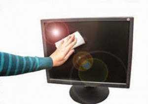 TIPS MEMBERSIHKAN LAYAR LCD PC - LAPTOP DENGAN MURAH MERIAH