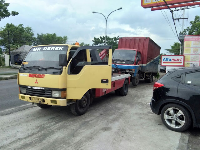 mobil derek batu malang