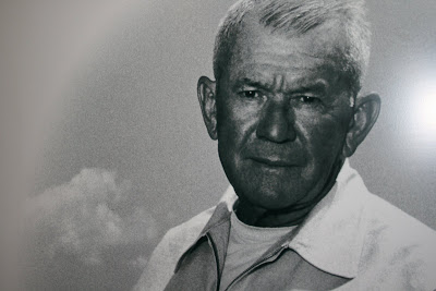 Natural Vitamins Supplements on Inventor And Founder Of Nutrilite Organic Vitamins Supplements