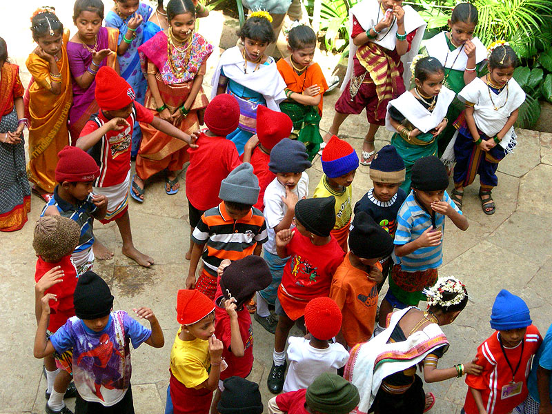 childres dressed up as kolis in mumbai by kunal bhatia