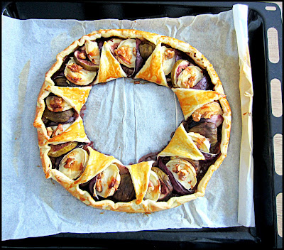 Hors table de Pauline - Tarte couronne figue, chèvre et miel.