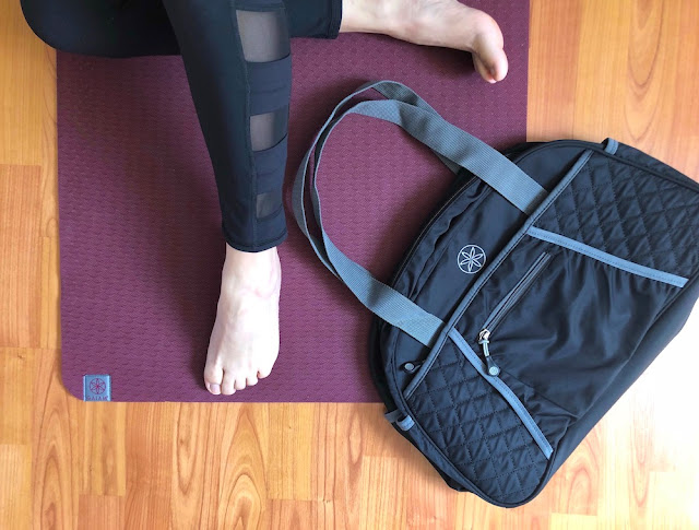 Gaiam Grippy Lace Up Yoga Socksi - Duffle Bag - Perfomance 6MM Mat - Gaiam Canada Ambassador