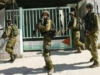 Tentara Zionis serbu kampus Al Quds (foto InfoPalestina)