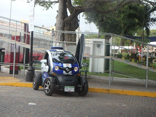 Mérida police electrical vehicle.