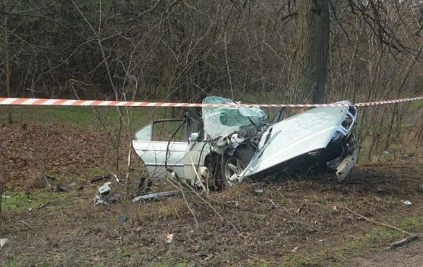 У ДТП на Миколаївщині одна людина загинула, ще одна постраждала