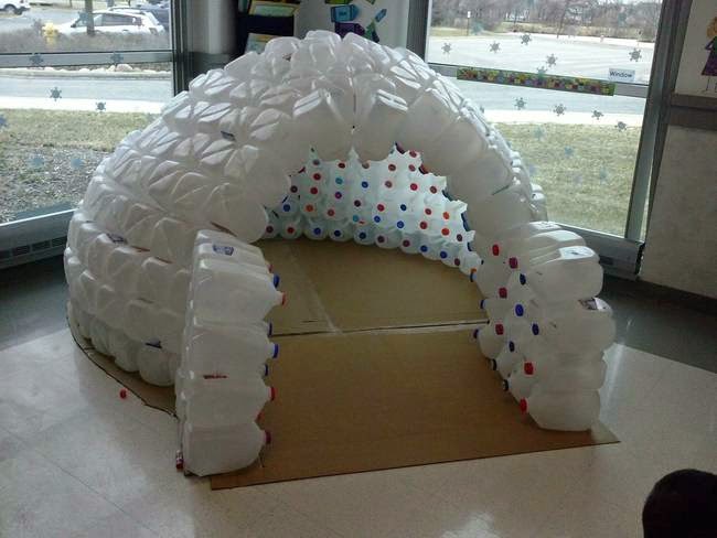 8.) For all of you recyclers out there, this igloo is made entirely out of plastic gallon milk containers. - These Are 13 Of The Coolest Igloos From Around The World